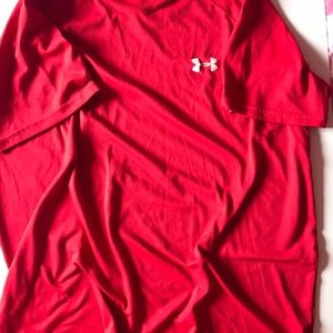 Men’s medium Under Armour heat gear shirt